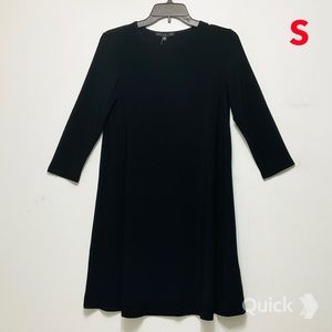S - NWT Tiana B. Black 3/4 Sleeve Shift Dress